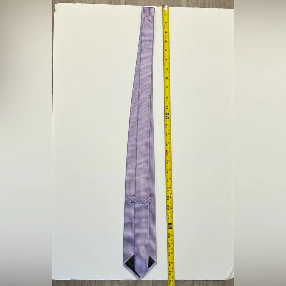 Ferre, 100% Silk, Made in Italy,‎ Elegant Purple Tie